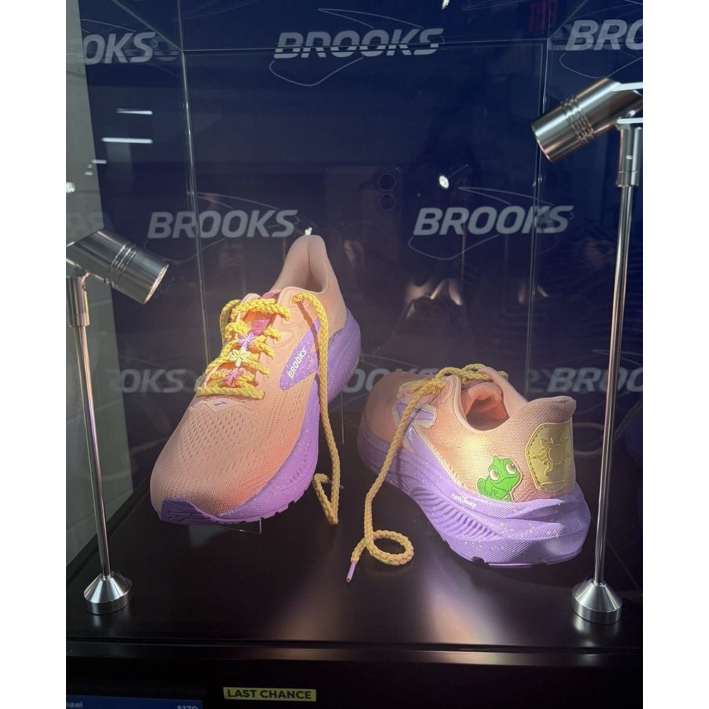 WDW 2026 RunDisney Brooks Ghost 17 Rapunzel Princess Shoes Womans SZ 8 Tangled - Picture 7 of 9
